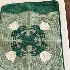 Green and White machine quilted pillow shams (2)-
Queen